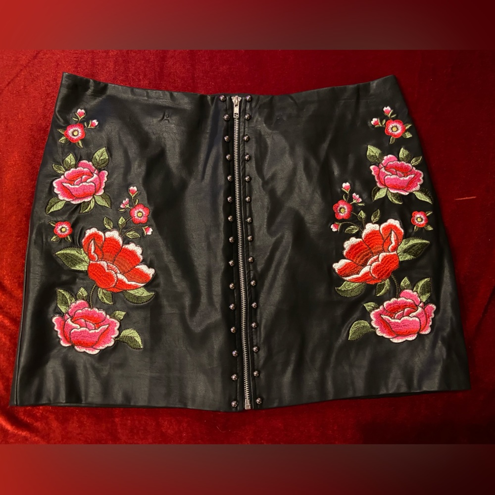 Floral Embroidered Black Skirt